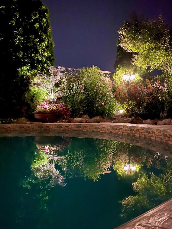 كيلوانا A Vista Villa Couples Retreat المظهر الخارجي الصورة