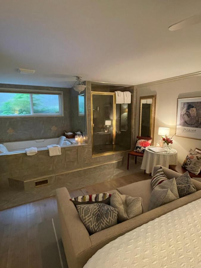 كيلوانا A Vista Villa Couples Retreat المظهر الخارجي الصورة
