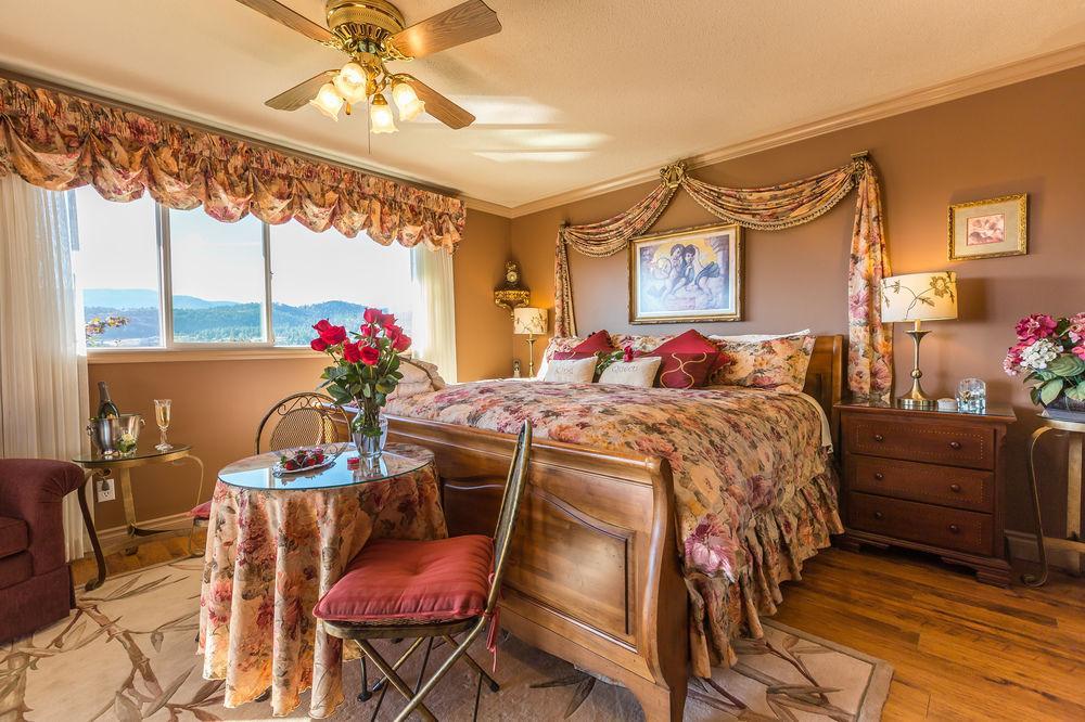 كيلوانا A Vista Villa Couples Retreat المظهر الخارجي الصورة